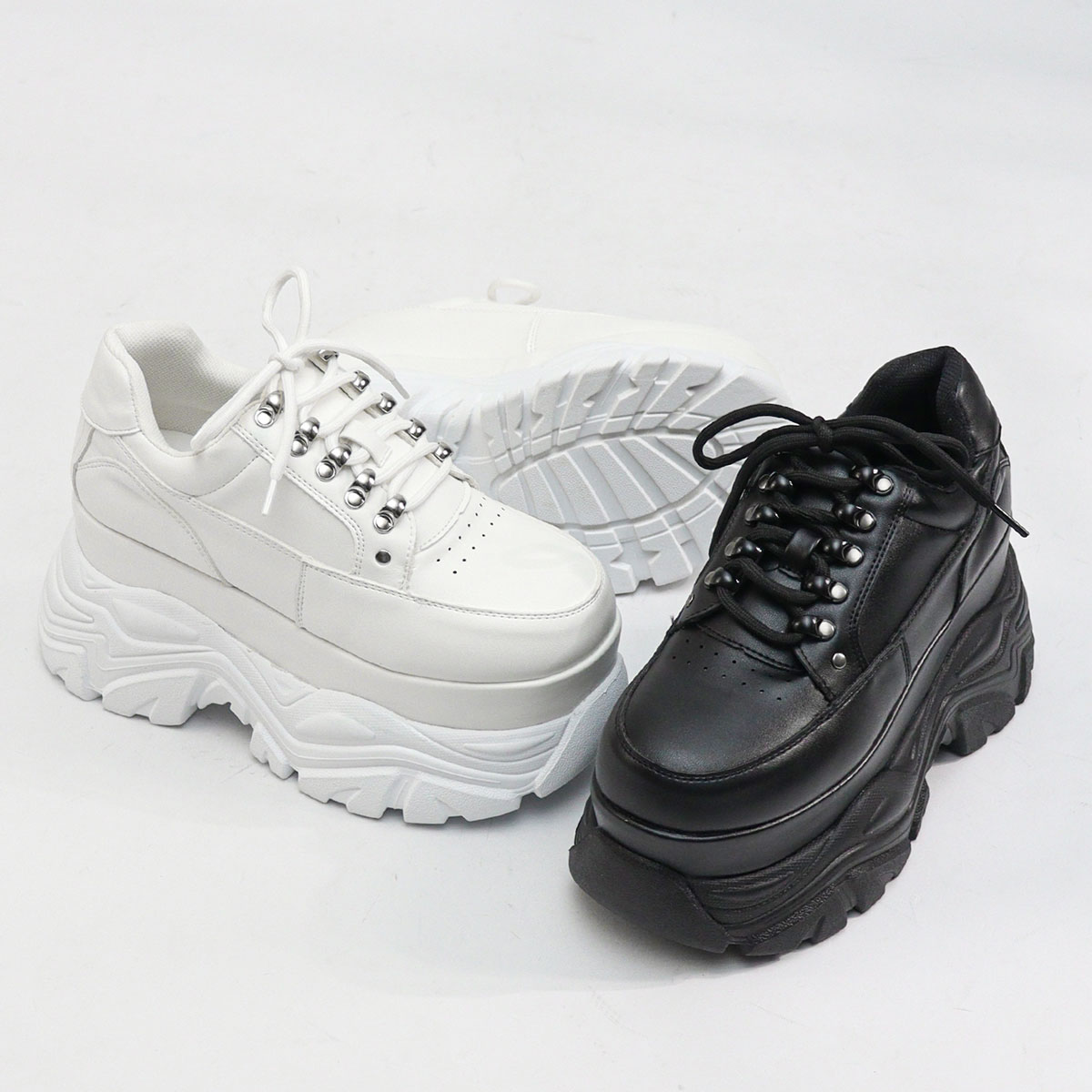 厚底黒白レースアップスニーカー LOVEHUNTER（ラブハンター） スニーカー レディース 厚底 9.5cmヒール
