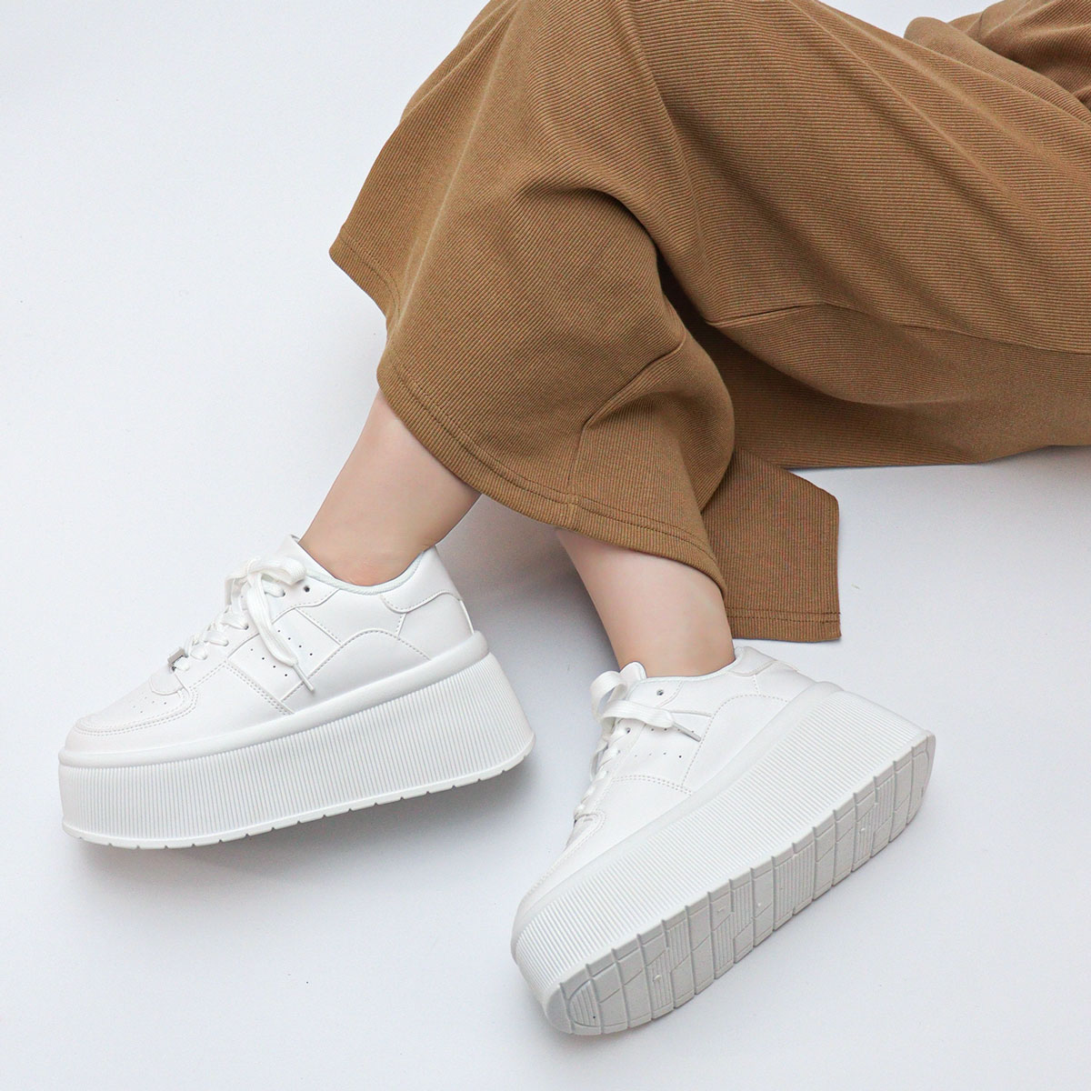 LOVEHUNTER（ラブハンター） スニーカー レディース 厚底 7cmヒール