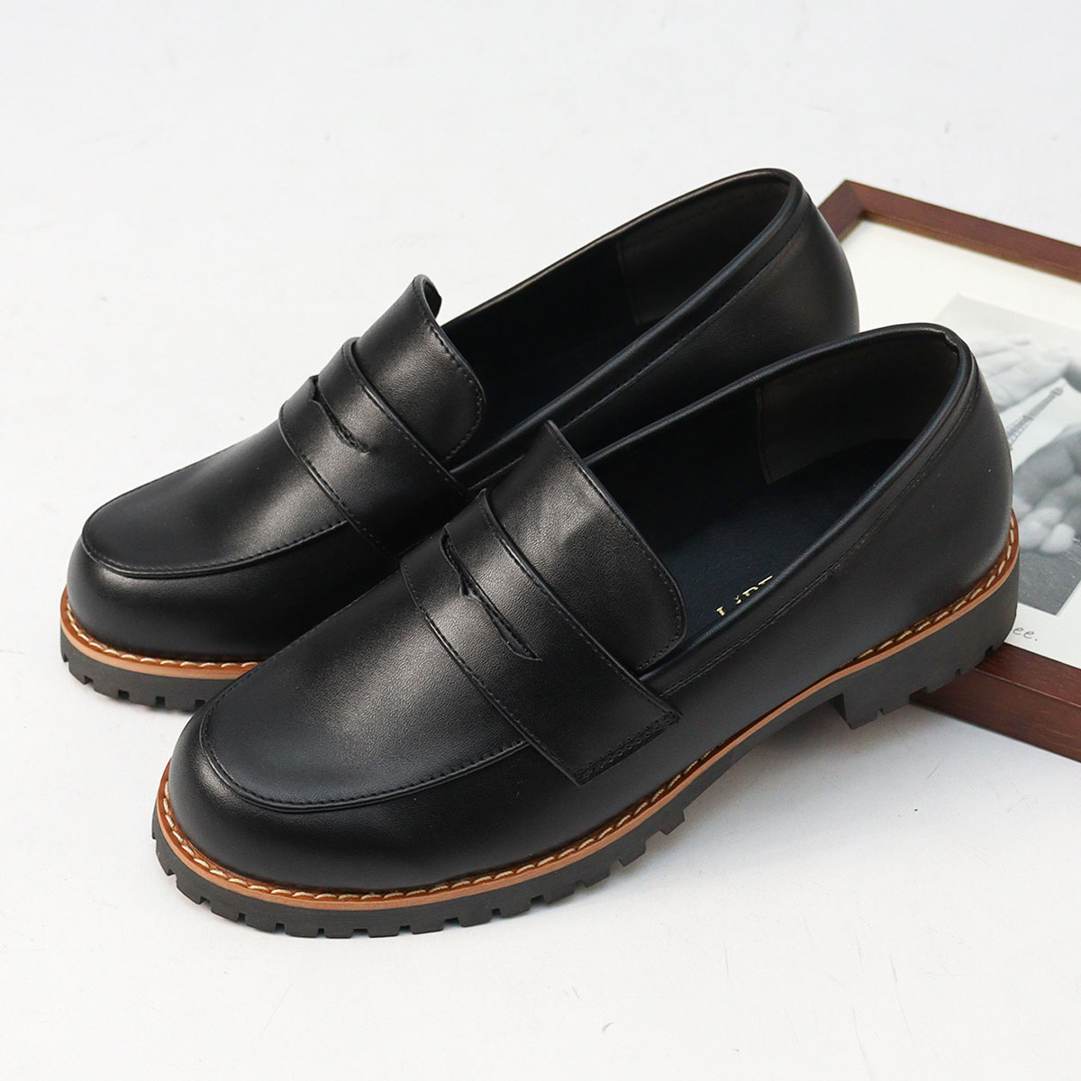 LibertyDoll（リバティードール） トラックソールコインローファー