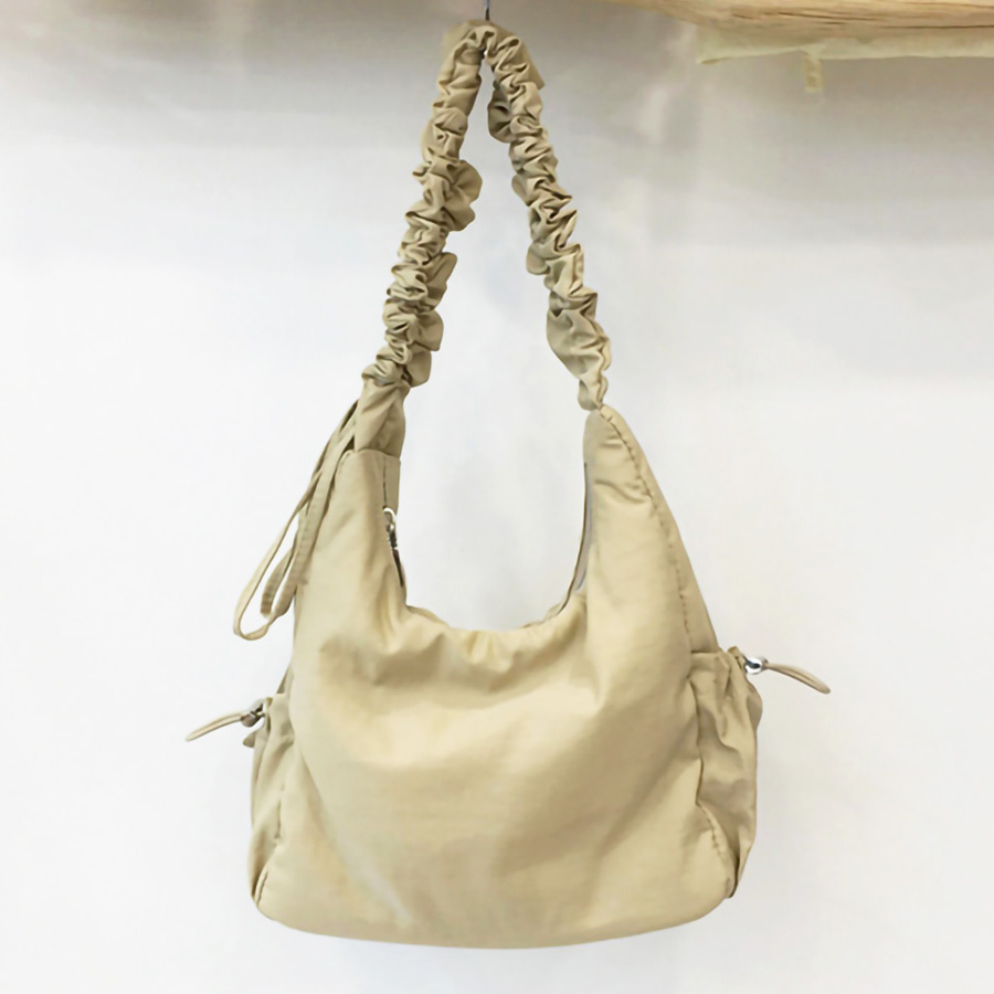 calin ベージュ ナイロン ショルダーバッグ ショルダーバッグ レディース 斜めがけバッグ[品番：STYB0000856
