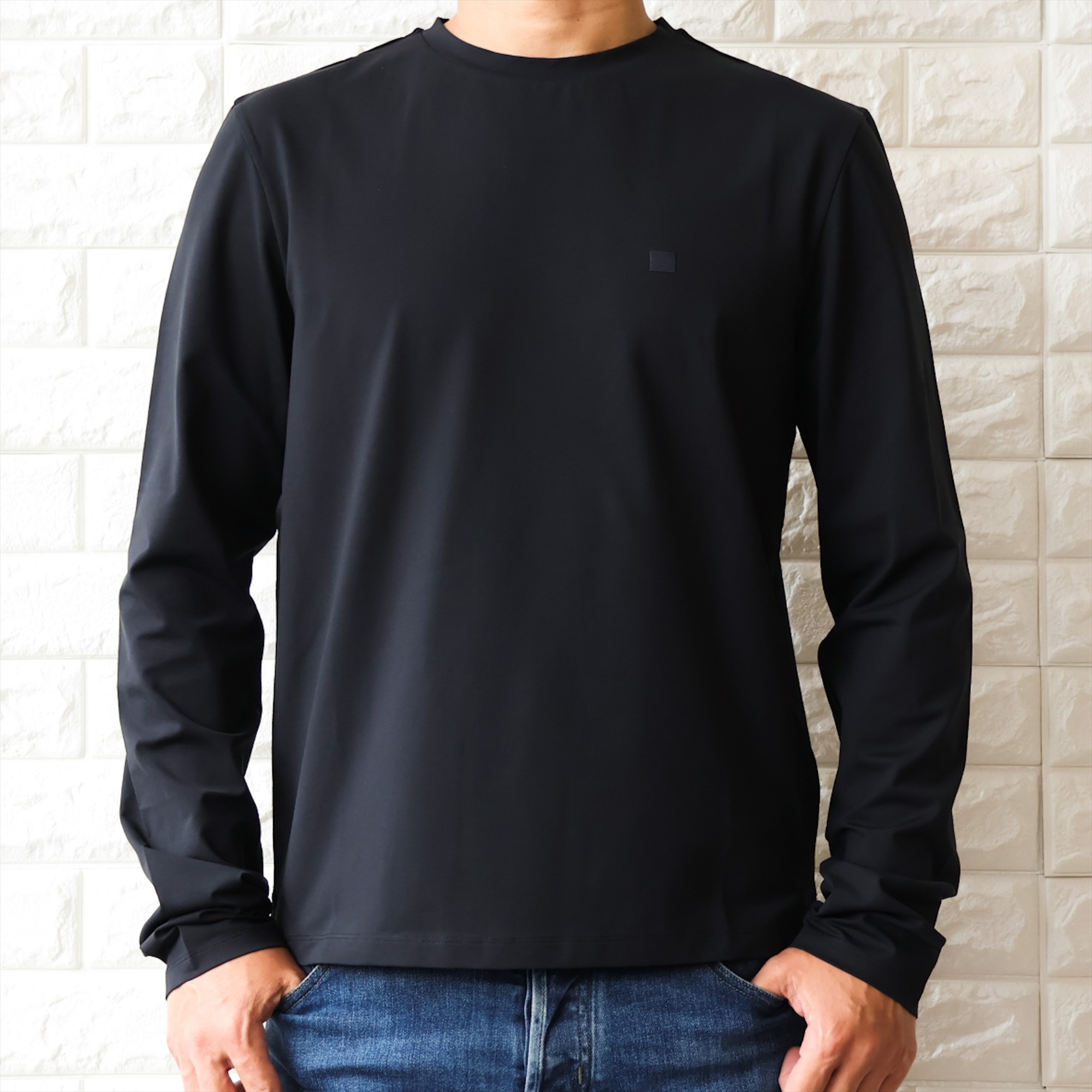 Acne Studios ブラック 長袖Tシャツ L Acne Studios（アクネ ストゥディオズ） 【並行輸入品】アクネ