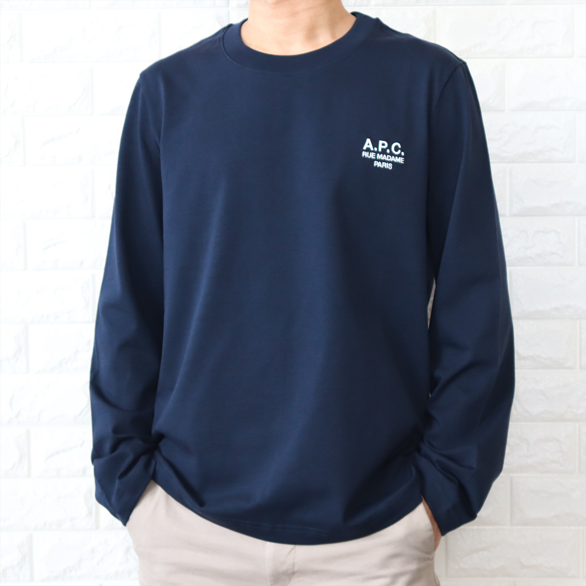 アーペーセー A.P.C. APC クルーネック Tシャツ ロンT メンズ ホワイト ダークネイビー OLIVER H26177 COEZC  T-SHIRT : ap066ap067 : メラビリエ - 通販 - Yahoo!ショッピング