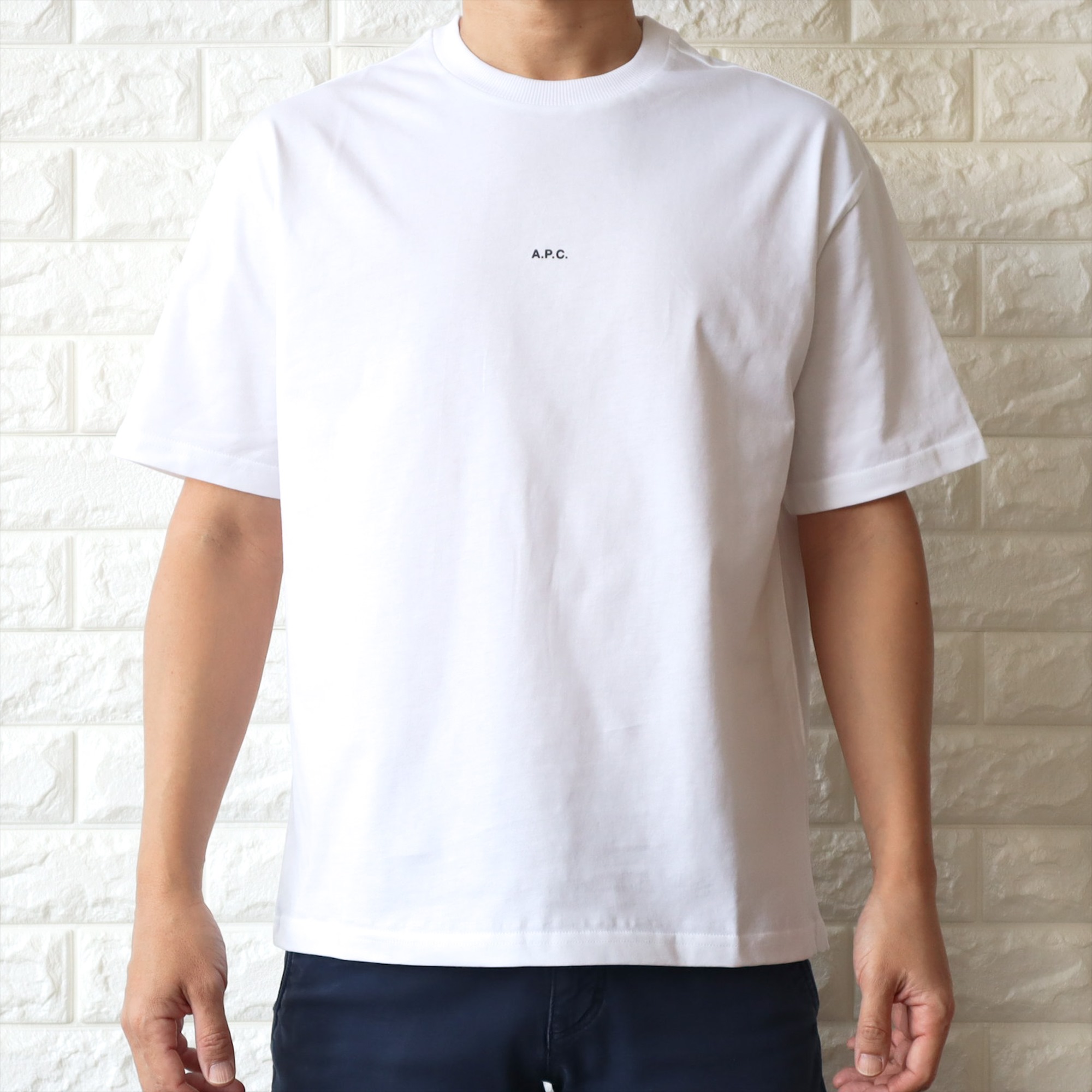 【並行輸入品】A.P.C. アーペーセー APC Tシャツ メンズ ブラック ホワイト BOXY MICRO LOGO COHBW H26386の画像