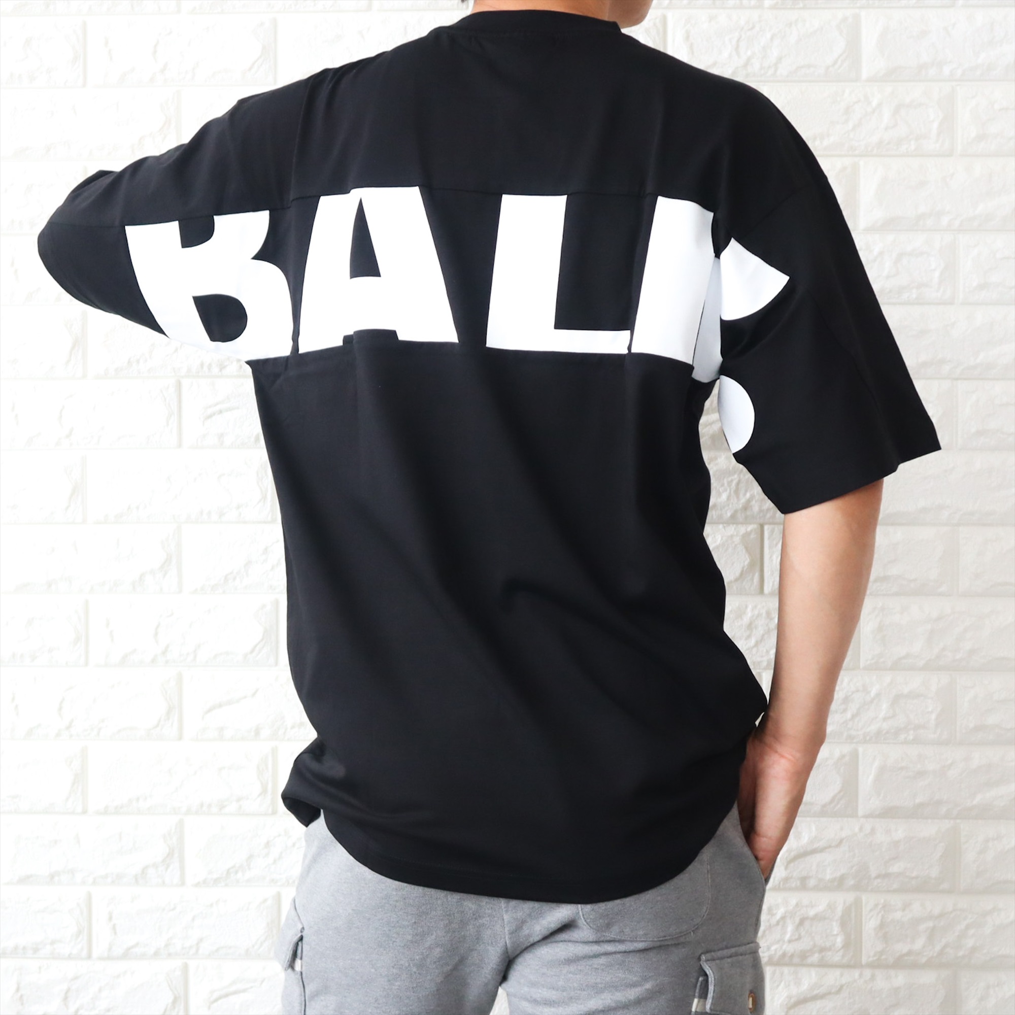 【国内発送】BALR. Tシャツ ブラック ホワイトスワン b11121269 楽天市場】【お買い物マラソンSALE】ボーラー BALR. Tシャツ