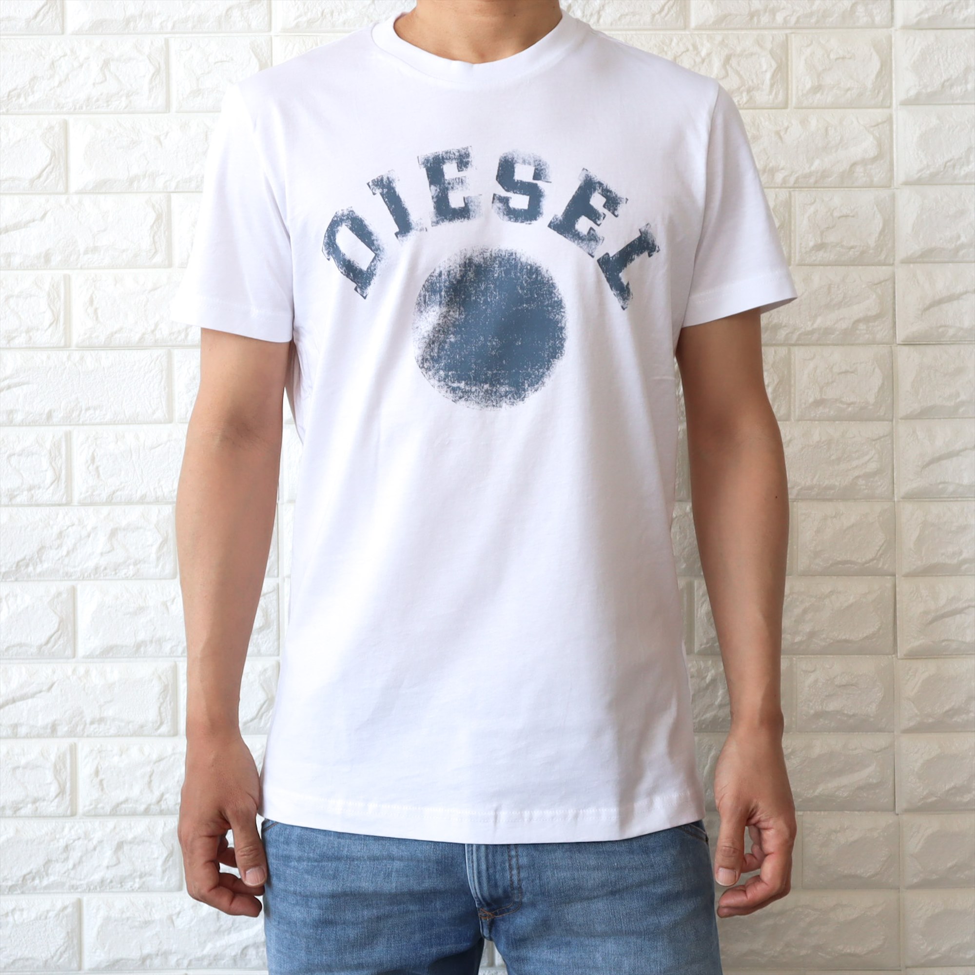ディーゼル Tシャツ メンズ ブラック ホワイト 黒 白 DIESEL ロゴデザイン T-DIEGO...