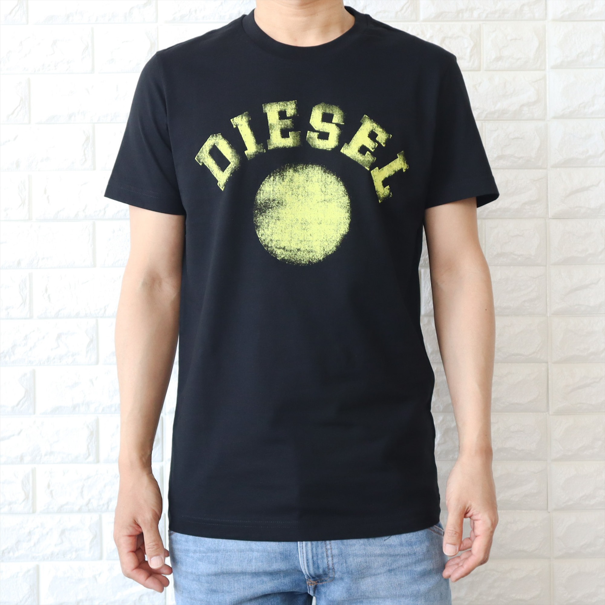 ディーゼル Tシャツ メンズ ブラック ホワイト 黒 白 DIESEL ロゴデザイン T-DIEGO...