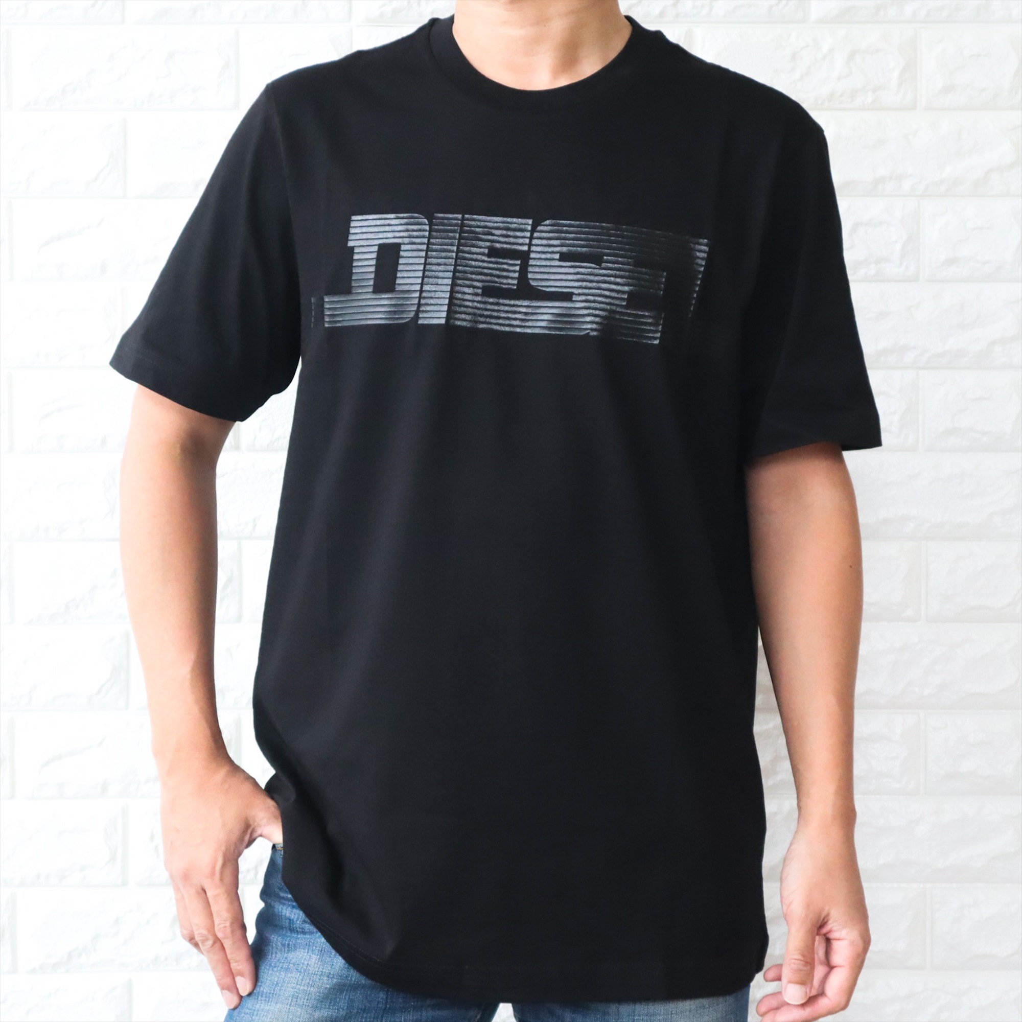 DIESEL メンズ半袖Tシャツ、カットソー（サイズ（S/M/L）：4L