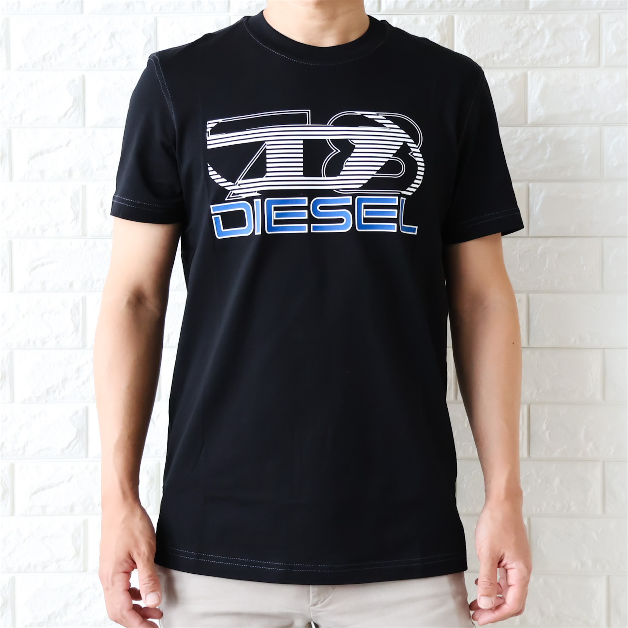 DIESEL メンズ半袖Tシャツ、カットソー（柄：ロゴ）｜トップス
