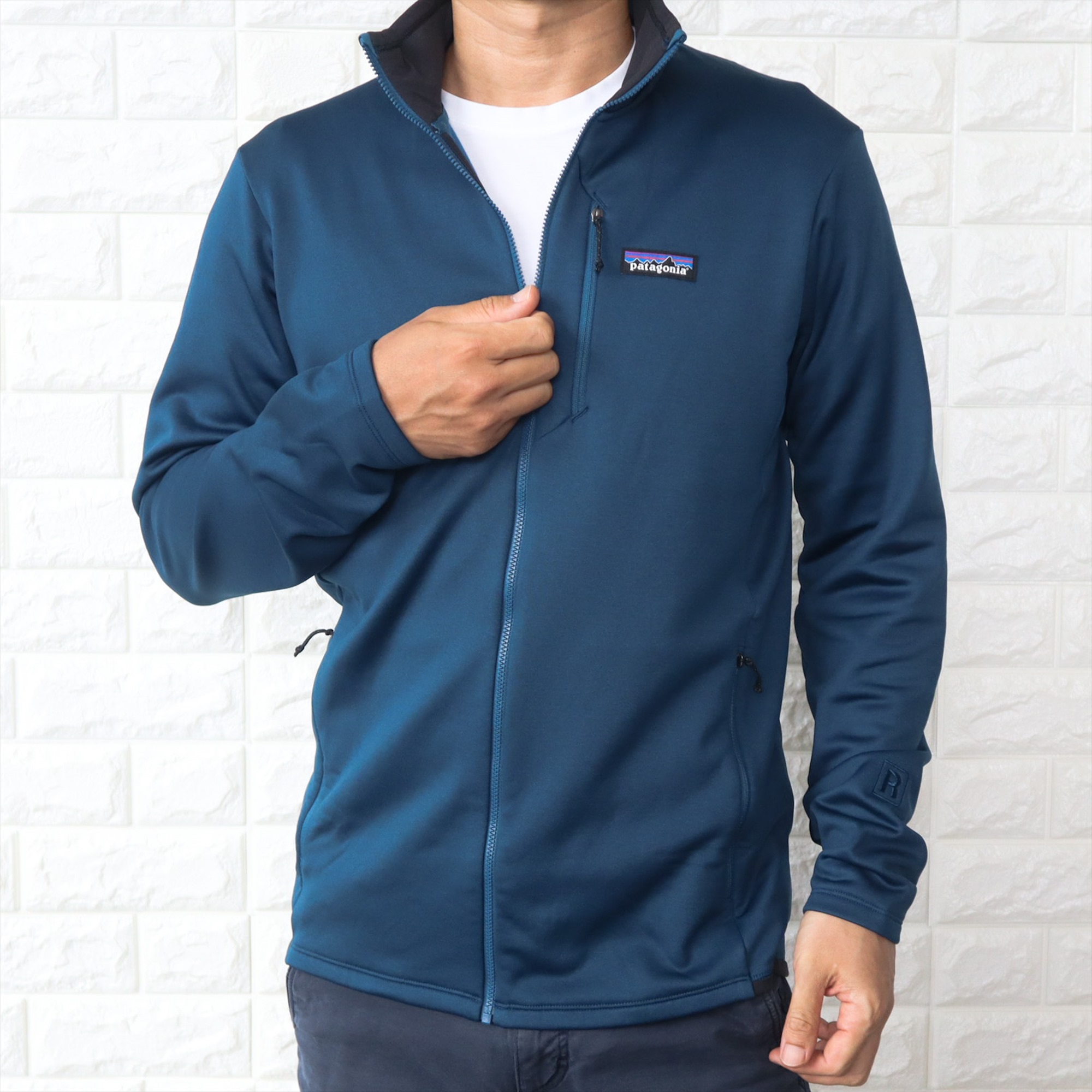 パタゴニア デイリージャケット メンズ ブルー ブラック R1 P6 ロゴ PATAGONIA 40510 nia MS R1 DAILY JACKET