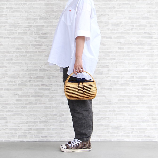 ベトナムラタン製 アジアン 半月型かごバッグ 巾着付き ベトナム カゴ