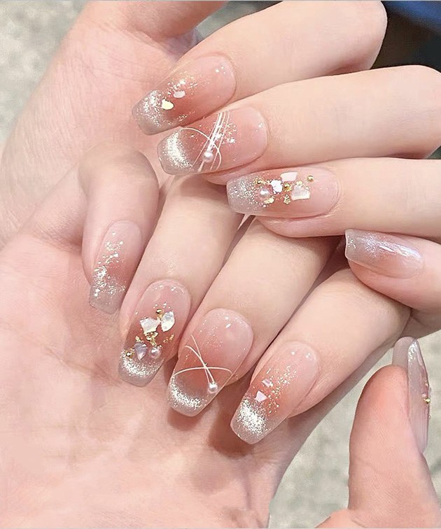 &Co. 高品質ネイルチップ【ヌーディー×ラメグラデーション】大人　美爪 Lace Ladies（レースレディース） シェル ラメ グラデーション