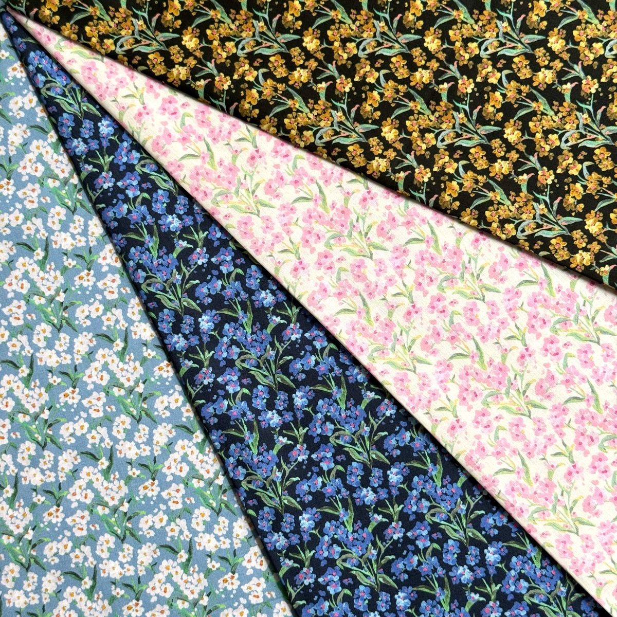 LIBERTY.（リバティ） LIBERTY FABRICS リバティプリント イタリア製