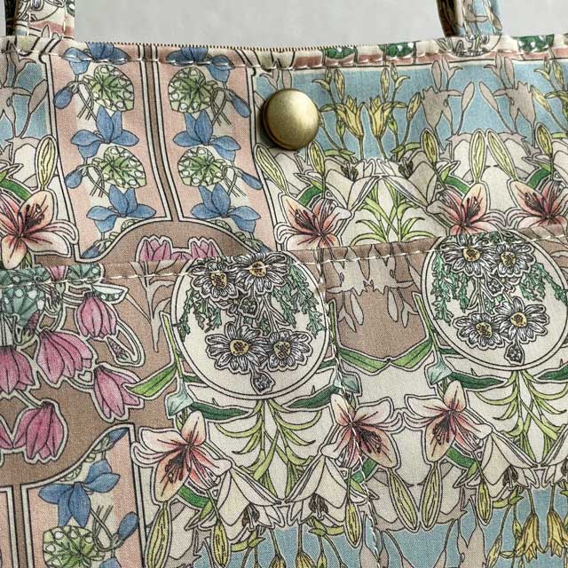 LIBERTY.（リバティ） LIBERTYリバティプリントを使ったバッグイン