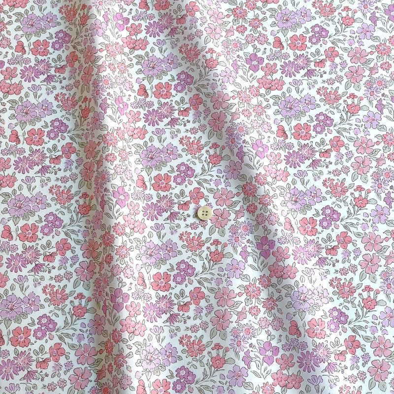 LIBERTY. LIBERTYリバティプリント 国産タナローン生地＜Annabella  