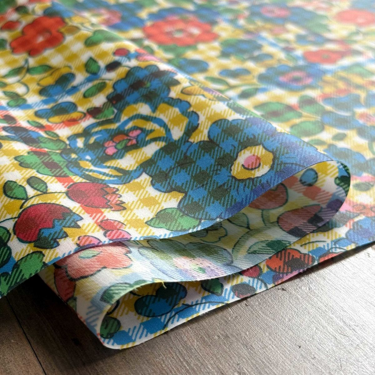 LIBERTY.（リバティ） LIBERTY FABRICS リバティプリント イタリア製