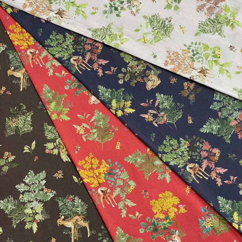 LIBERTYリバティプリント イタリア製タナローン生地＜Forest Delights＞(フォレストデライツ)【レッド】363J7307-B《2023AW LIBERTY ANIMALS》｜merci-fabric｜04