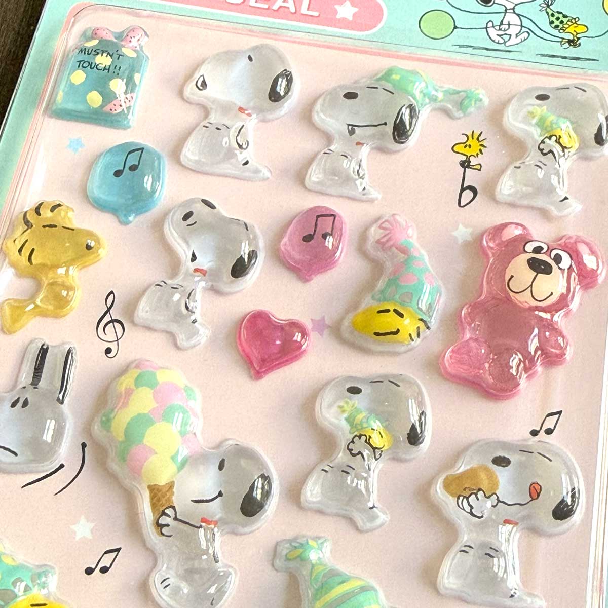 公式ライセンス商品】スヌーピーぷっくり3Dシール4枚セット ぷくぷく