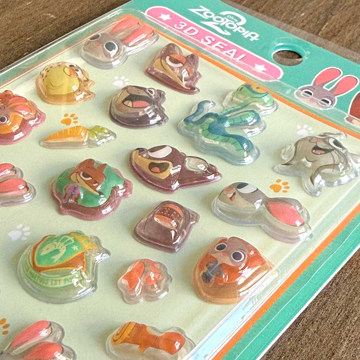 公式ライセンス商品】ディズニーぷっくり3Dシール ぷくぷくつやつや