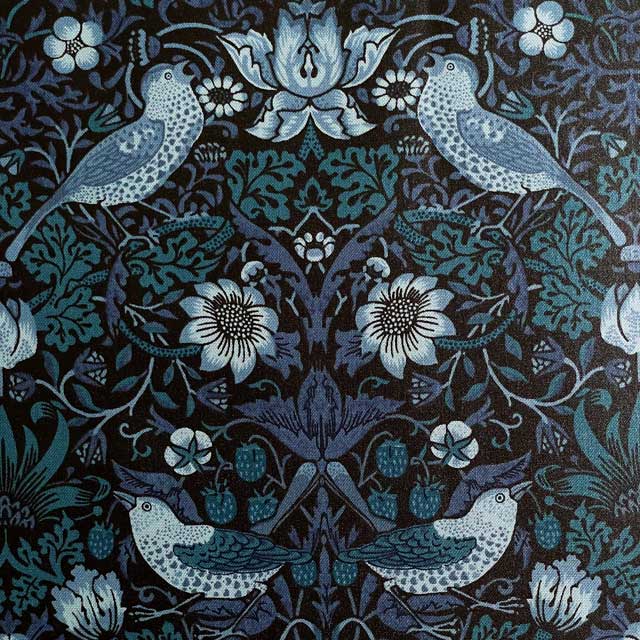 moda fabrics William Morris EBAX V[`O~l[gnStrawberry Thief(Xgx[XB[t)D_INDIGO(CfBS)