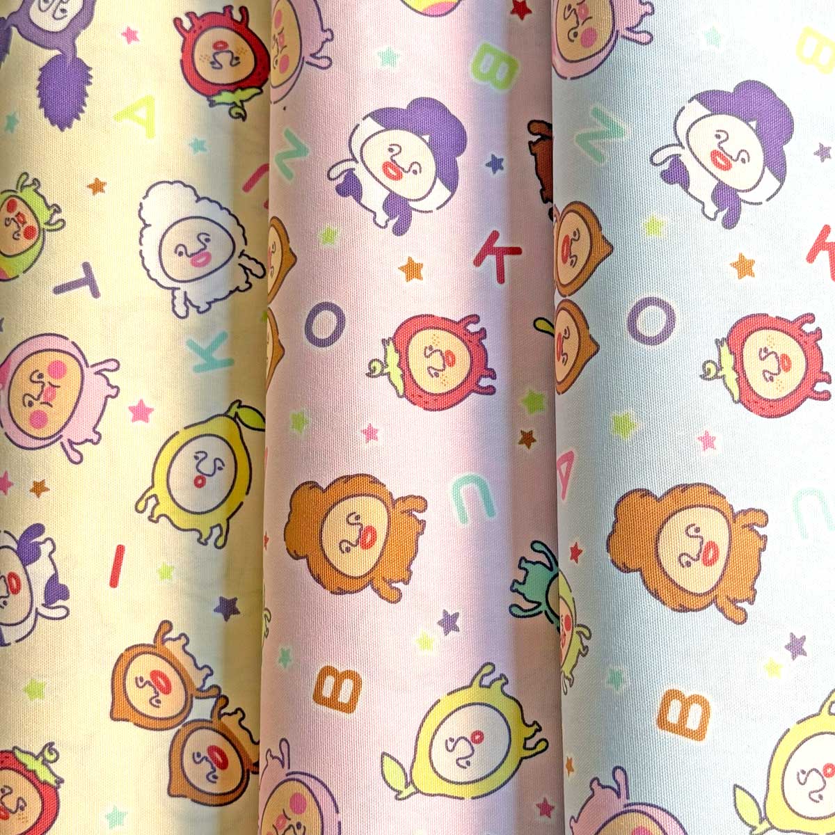 こびとづかん ABC柄 オックス生地 クリーム/ピンク/サックス