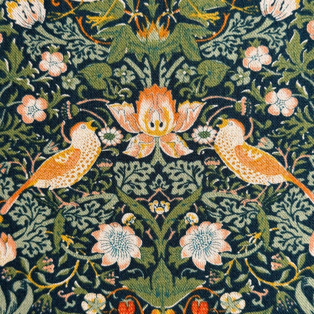 V&amp;A William Morris EBAX ȖLoXnStrawberry Thief(Xgx[V[t)D_yO[zVA10018S-D