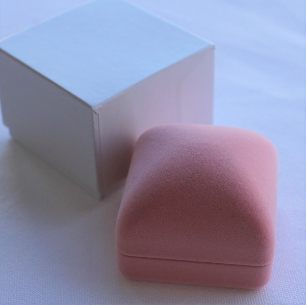 指輪ケース リングケース ピンク ブラック 黒 外箱付き あすつく対応