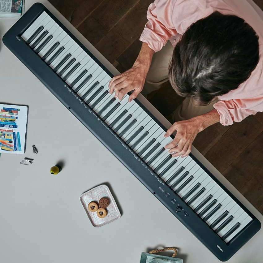☆超美品☆  CASIO  電子ピアノ   CDP-S160　2022年製 CASIO（カシオ） 電子ピアノ CDP-S160 マルチスタンドと折畳み椅子の