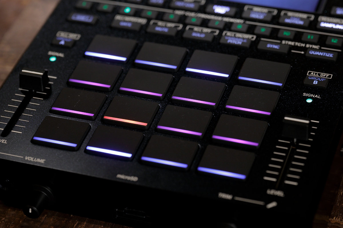 KORG サンプラー KAOSS REPLAY カオスエフェクト搭載 | KORG | 04
