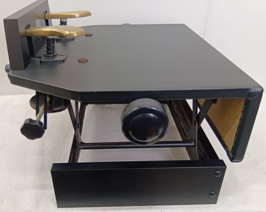 中古 甲南 ピアノ補助ペダル KP-W1 無段階調整式 金ペダル仕様 : 楽器