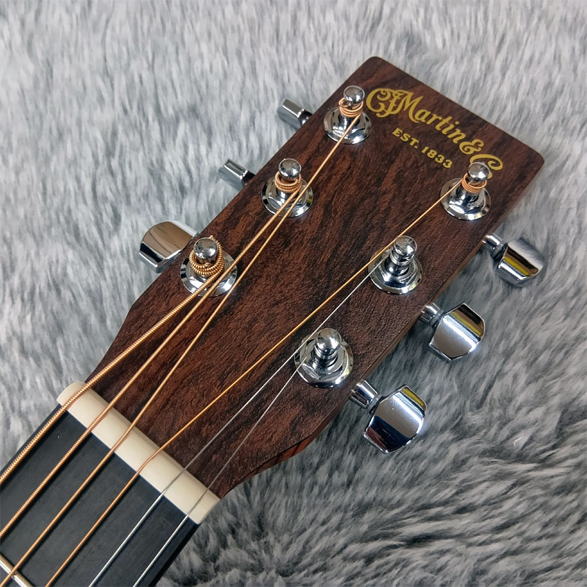 MARTIN（マーティン） ミニアコースティックギター Little Martin LX1E