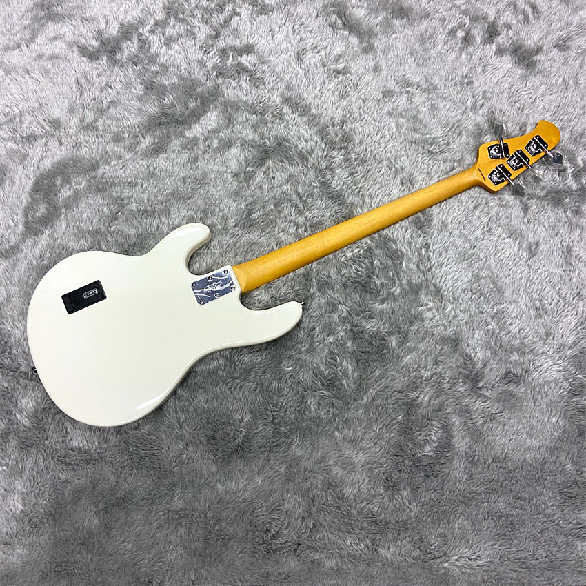 Sterling by MUSIC MAN エレキベース STINGRAY CLASSIC RAY24CA OWH