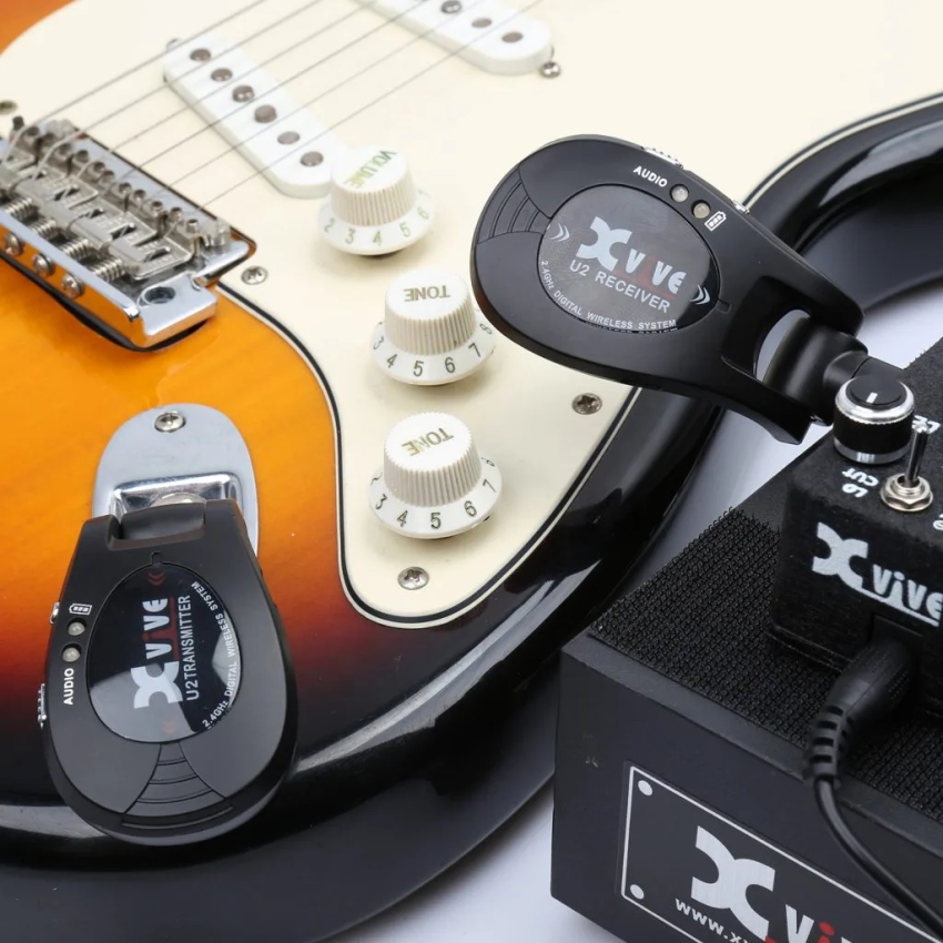Xvive デジタルギターワイヤレスシステム XV-U2/CB カーボン U2
