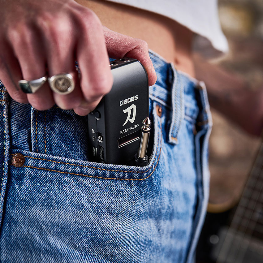 KATANA（BOSS） BOSS ヘッドホンアンプ AC充電器セット KATANA:GO KTN