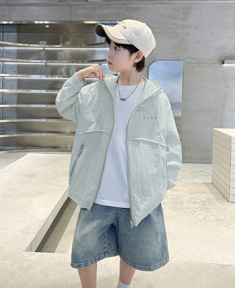 キッズ UVカット パーカー ジュニア 男の子 女の子 フード付き 軽量