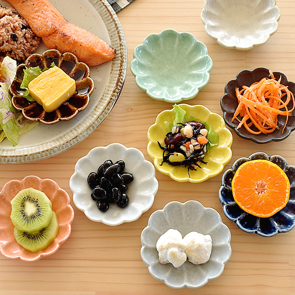 食器 和食器 おしゃれ 皿 小皿 9色菊形小皿 モダン 美濃焼 菊型 花型