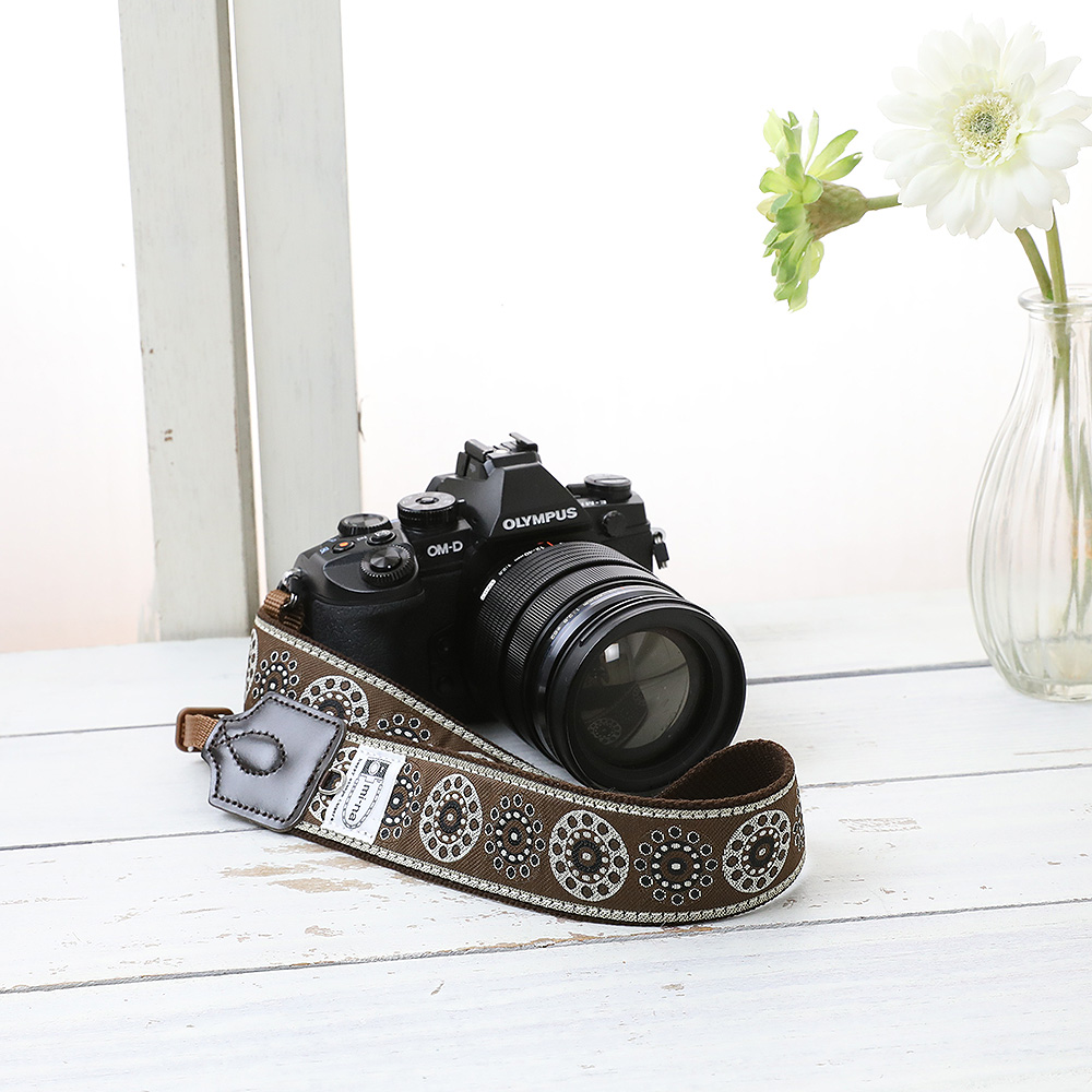 未使用　MI-NAカメラケースとhelloluluカメラストラップ長短セット Amazon | カメラストラップ camera strap MI-NA ミーナ 一眼レフ