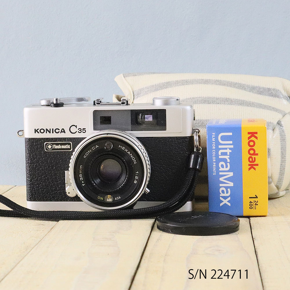 中古】【保証付 】 コニカ KONICA C35 Flashmatic S/N 224711（ケース