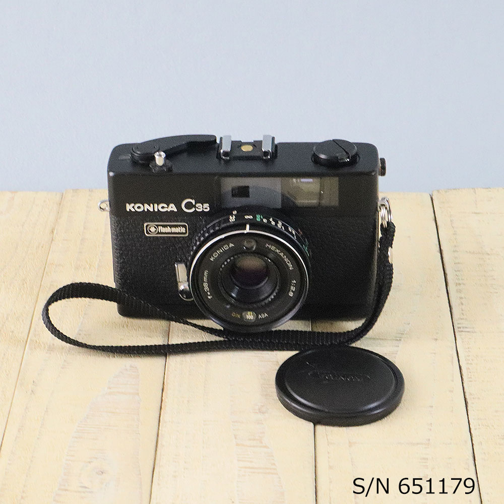 中古】【保証付 】 コニカ KONICA C35 Flashmatic ブラック S/N 651179