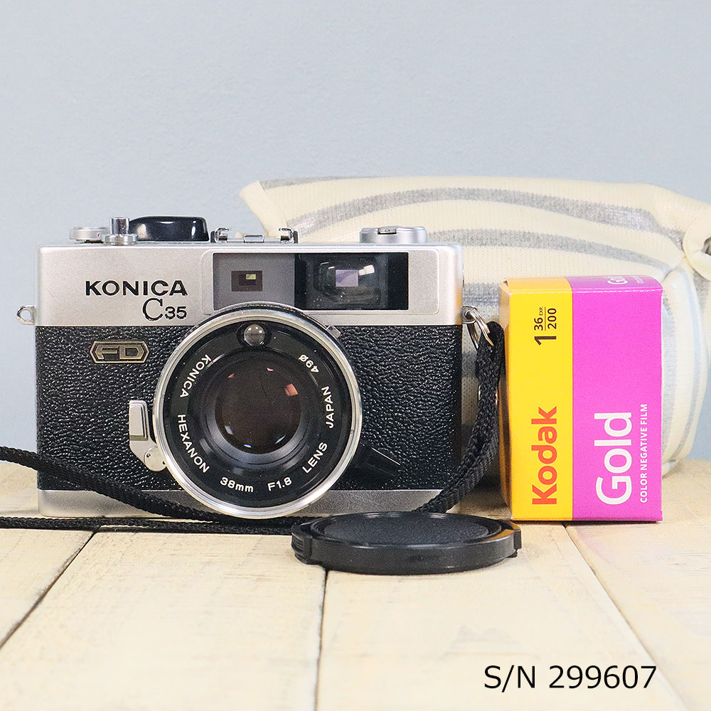 中古】【保証付 】 コニカ KONICA C35 FD S/N 299607（ケース