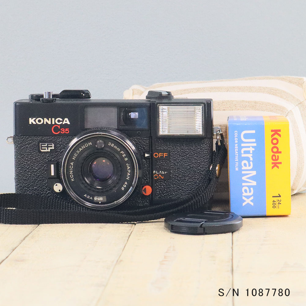中古】【保証付 】 コニカ KONICA C35 EF S/N 1087780（ケース