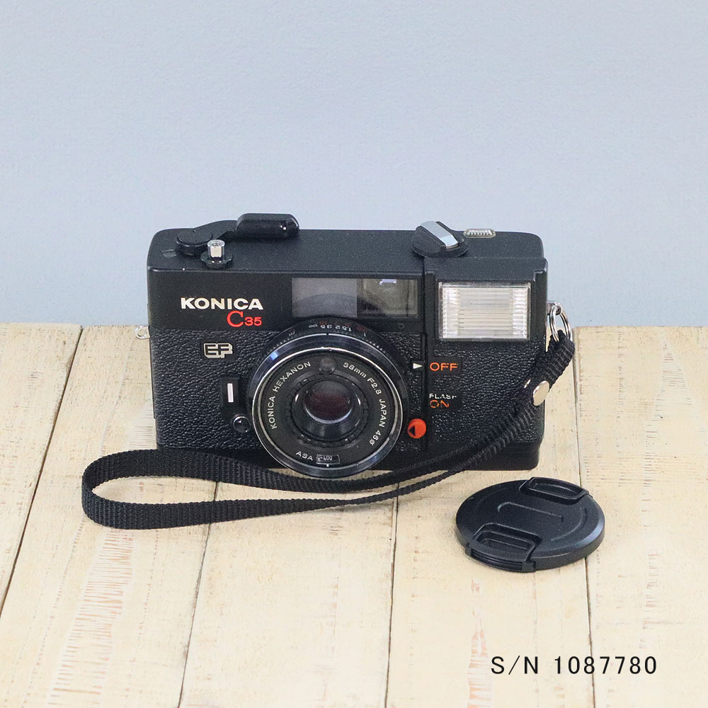 中古】【保証付 】 コニカ KONICA C35 EF S/N 1087780（ケース