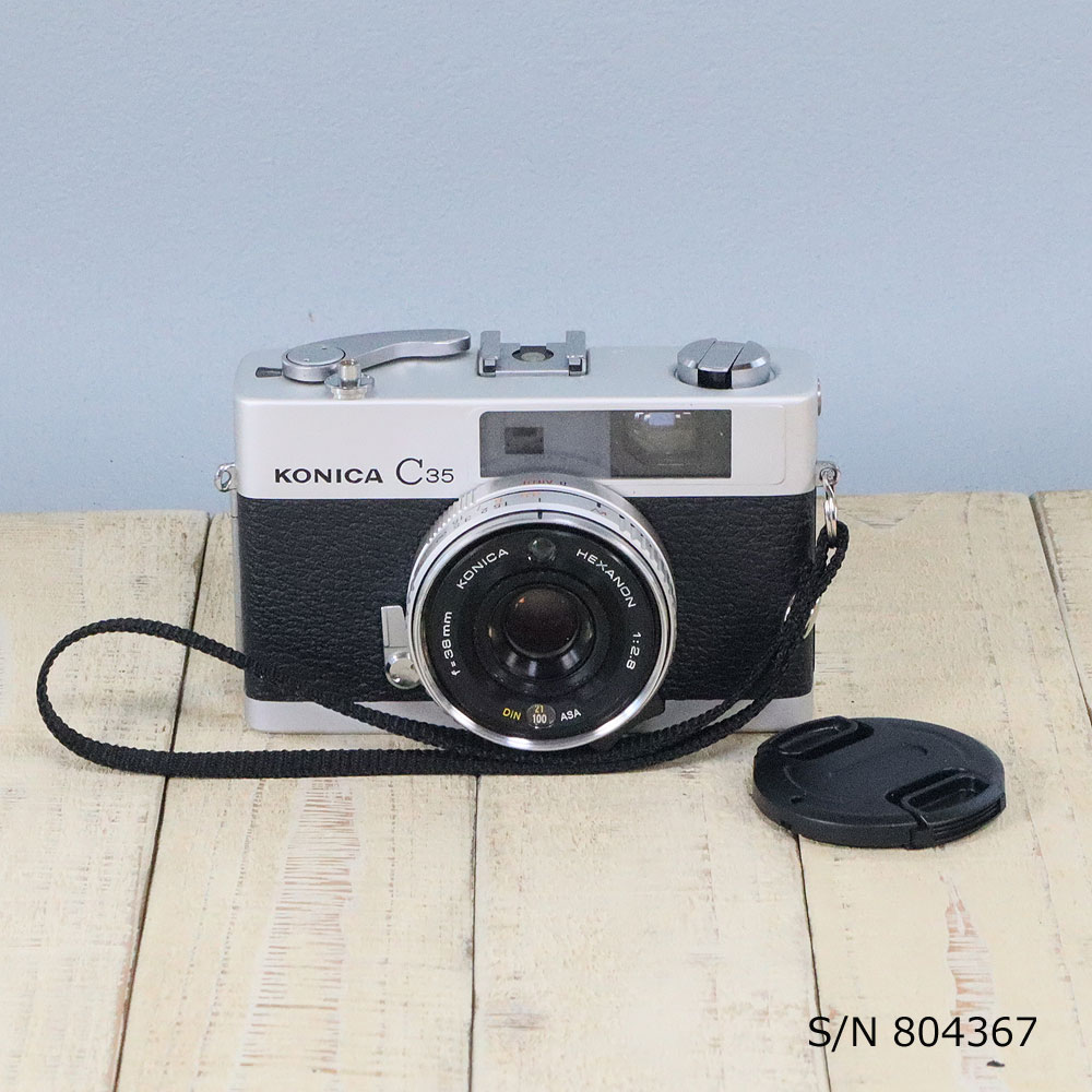 中古】【保証付 】 コニカ KONICA C35 初期型 S/N 804367
