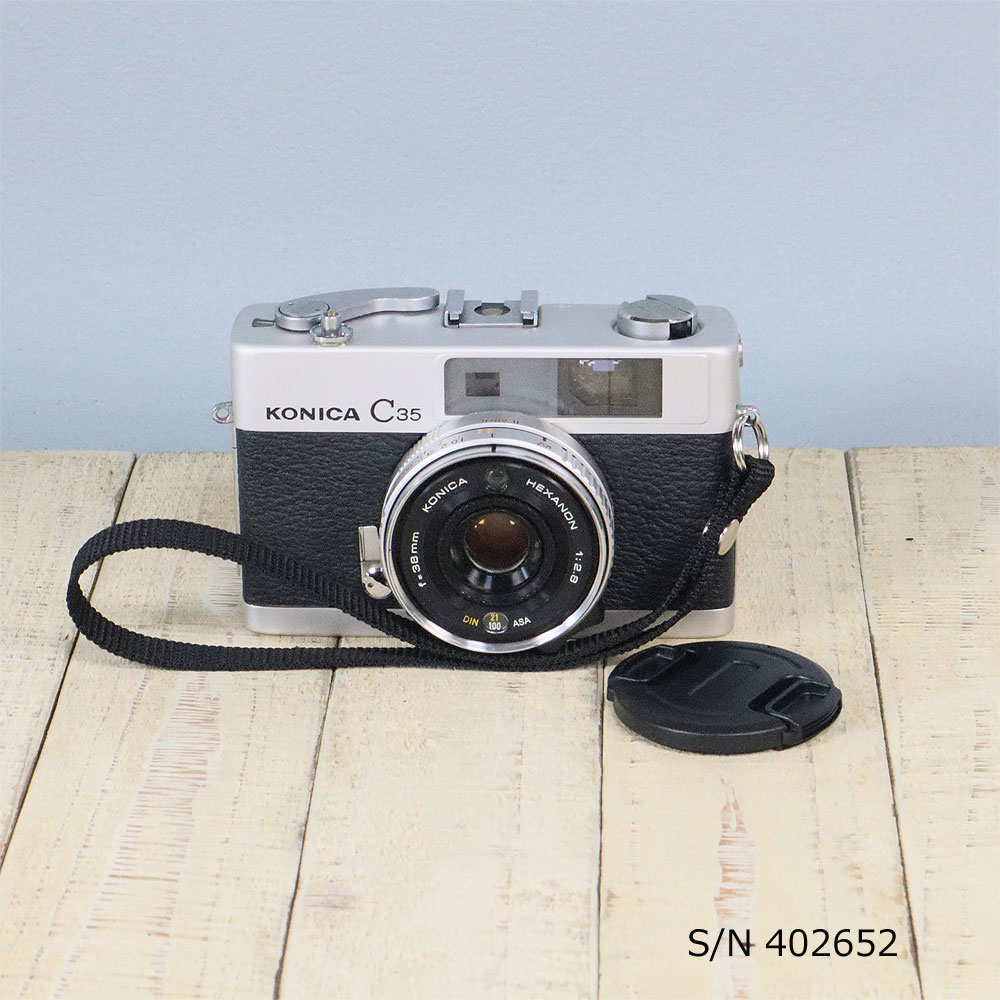 中古】【保証付 】 コニカ KONICA C35 初期型 S/N 402652