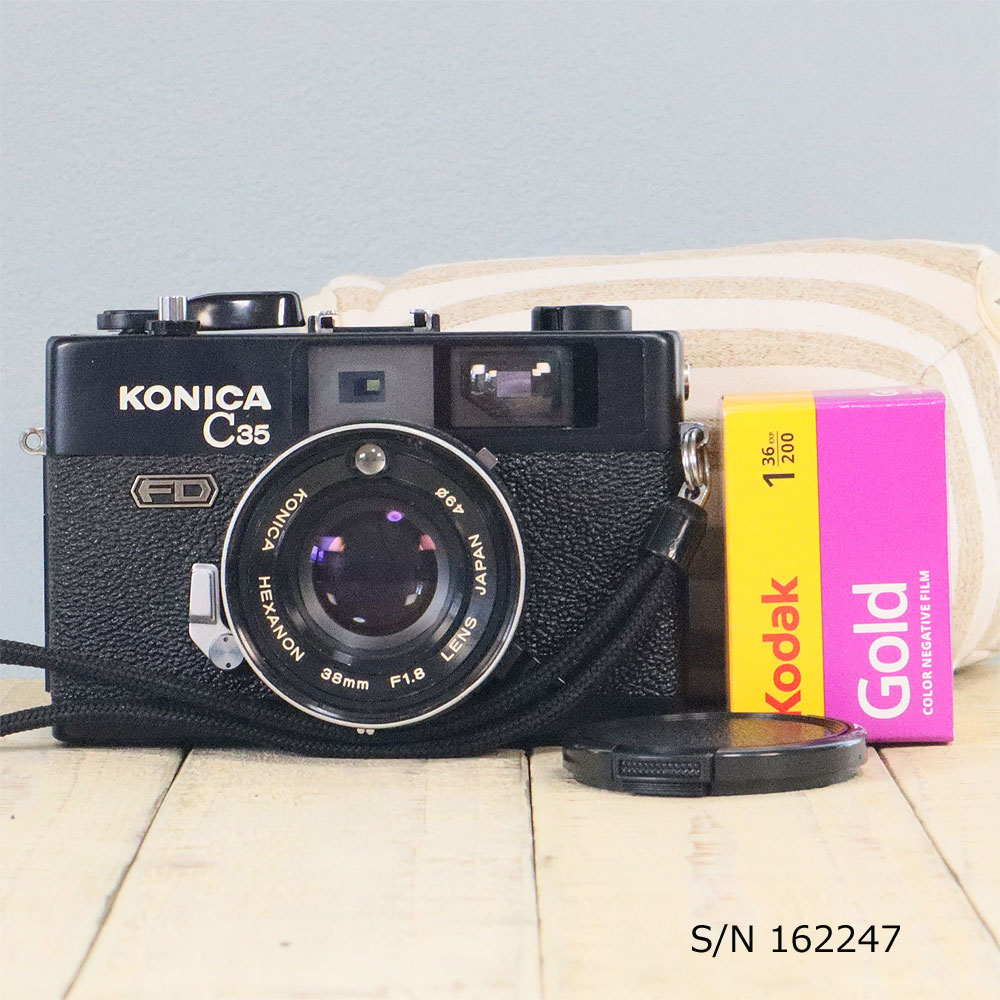 中古】【保証付 】 コニカ KONICA C35 FD S/N 162247（ケース
