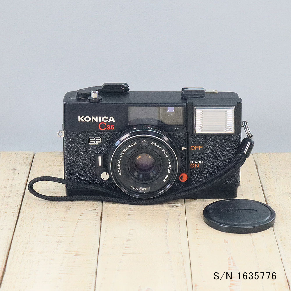 中古】【保証付 】 コニカ KONICA C35 EF S/N 1635776（ケース