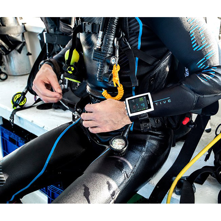 [ SUUNTO ] スント EON CORE イオン コア ダイブコンピューター SS023082000 SS022740000 SS023081000 SS051038000 | SUUNTO | 04