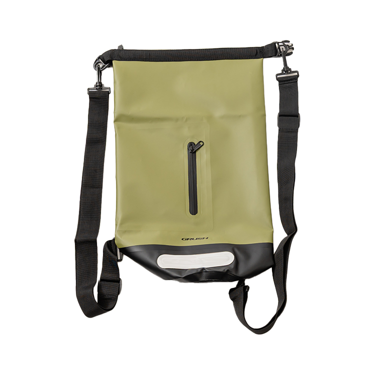 [ GRUSH ] ジップポケット付きドライバッグ [ 10L ] |  | 03