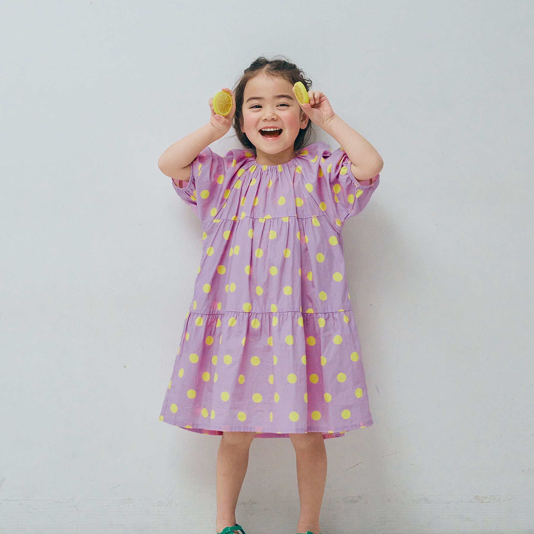 ヒス、カラフル総柄キャミ更にお値下げ！！ スカラー ScoLar カラフルPOPな総柄 形状記憶スカート （ブラック