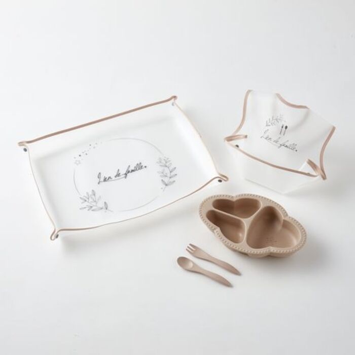 3色から選べる ベビーギフト もぐもぐ5点セット 食器 エプロン マット 一式 Lien de famille おしゃれで可愛い | lien de famille | 02