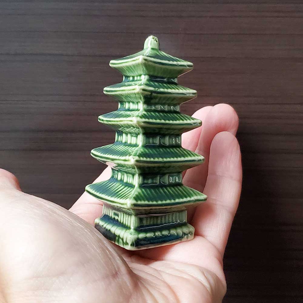 五重塔 置物 金属製(鉄製鋳物？) レトロ - メルカリ